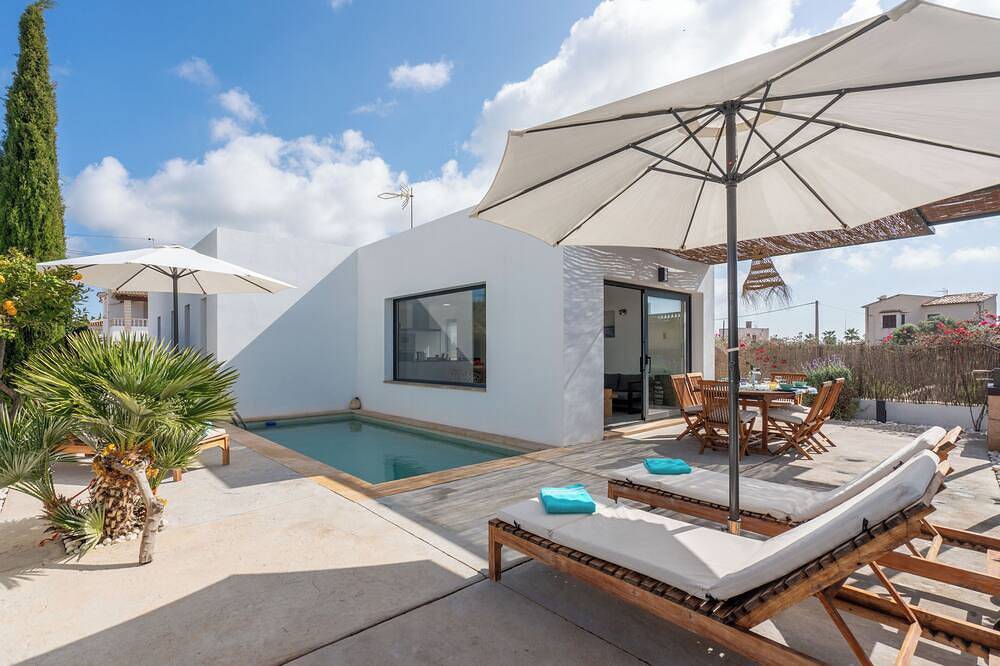 5 Gehminuten vom Cn de Sa Ràpita entfernt, Wlan100Mb, Klimaw/K, Tvsat, Pool, Bbq in Es Trenc, Campos