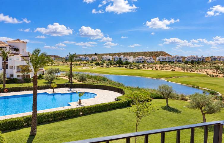 Apartamento vacacional entero, Retiro costero: Aparcamiento, aire acondicionado, piscina, Wi-Fi in Murcia , Interior de Murcia