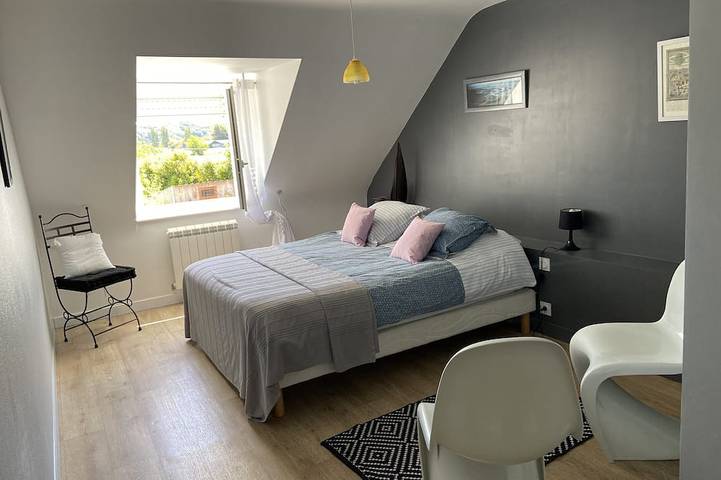 Gîte pour 5 personnes, avec terrasse et jardin à Saint-Broladre - 2