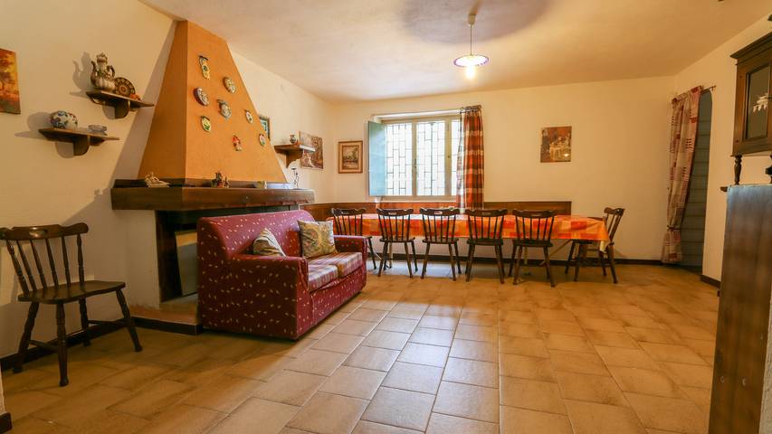 Casa vacanza per 6 persone, con giardino, con animali domestici in Mamoiada