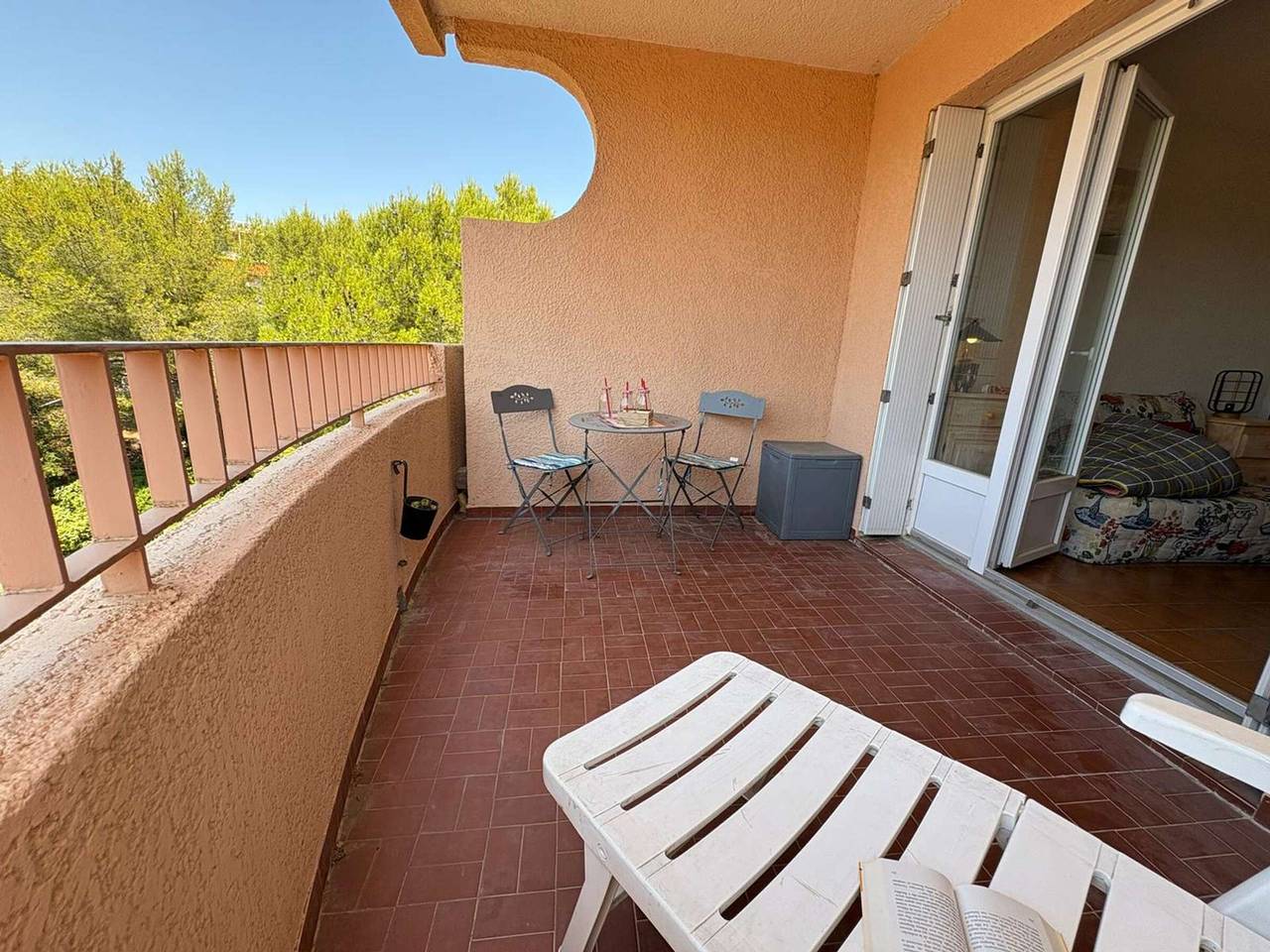 Appartement entier, Studio avec clim et terrasse - 3 pers. in Bandol, Côte méditerranéenne (France)