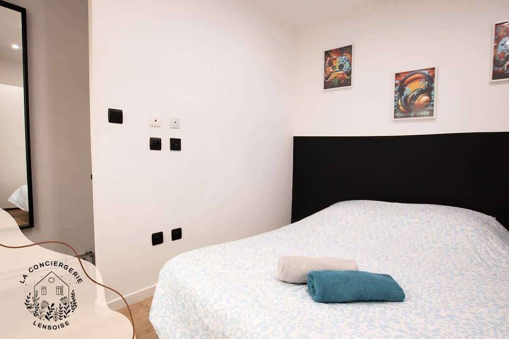 Appartement entier, Ready Player, jeux, wifi, proche Bollaert, 2 pers in Lens, Région de Lens