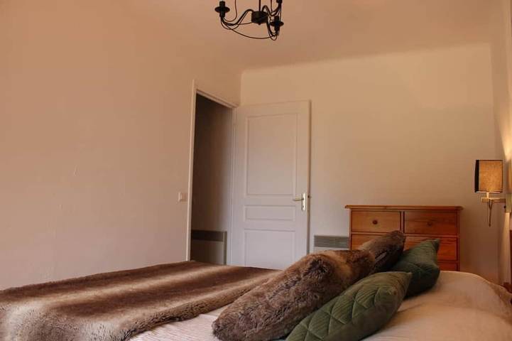 Location de vacances pour 4 personnes, avec piscine et balcon à Utelle - 4