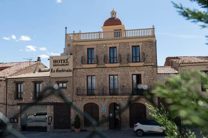 Hôtel pour 2 personnes, avec jardin et piscine, animaux acceptés