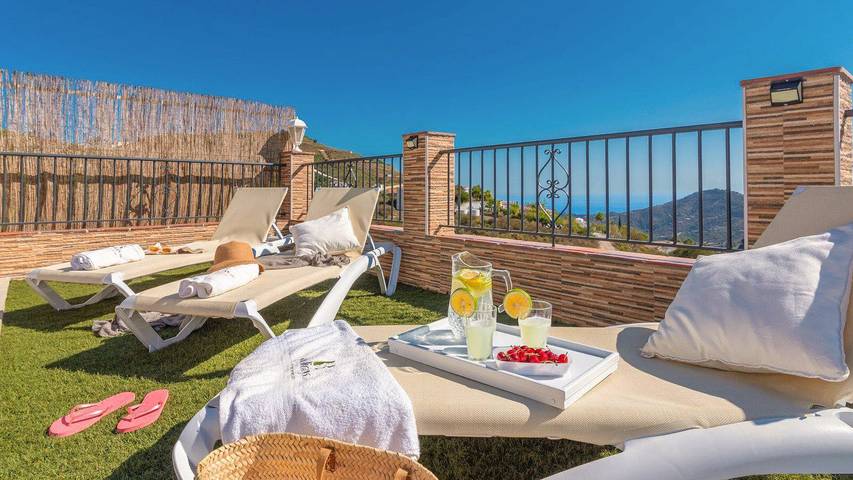 Finca für 4 Personen, mit Balkon/Terrasse und Pool in Cómpeta - 4