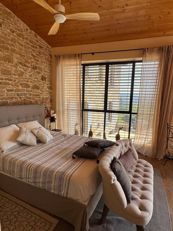 Maison d’hôte pour 2 personnes, avec terrasse et vue