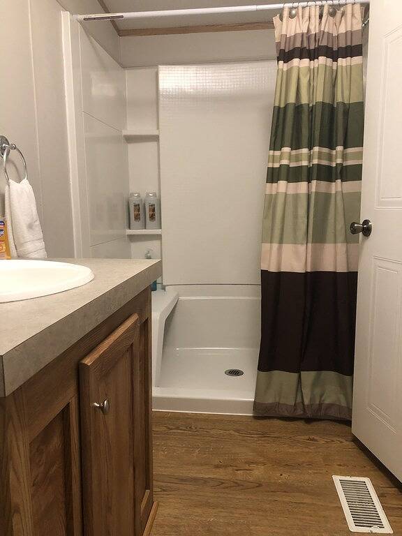 Slice of Heaven 3/2 camp on lakefront w/ boathouse in Zwolle (USA), Toledo Bend Reservoir