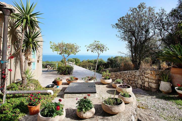 Greek Stone House 'Sira Stonehouse 3' with Sea View, Wi-Fi and Air Conditioning in Agios Nikolaos (Zakynthos), Zakynthos
