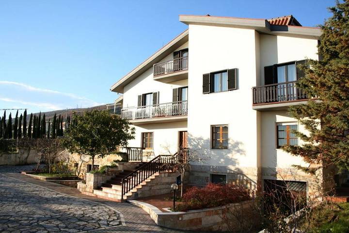 Location de vacances pour 4 personnes, avec jardin ainsi que terrasse et vue, animaux acceptés à San Giovanni Rotondo - 3