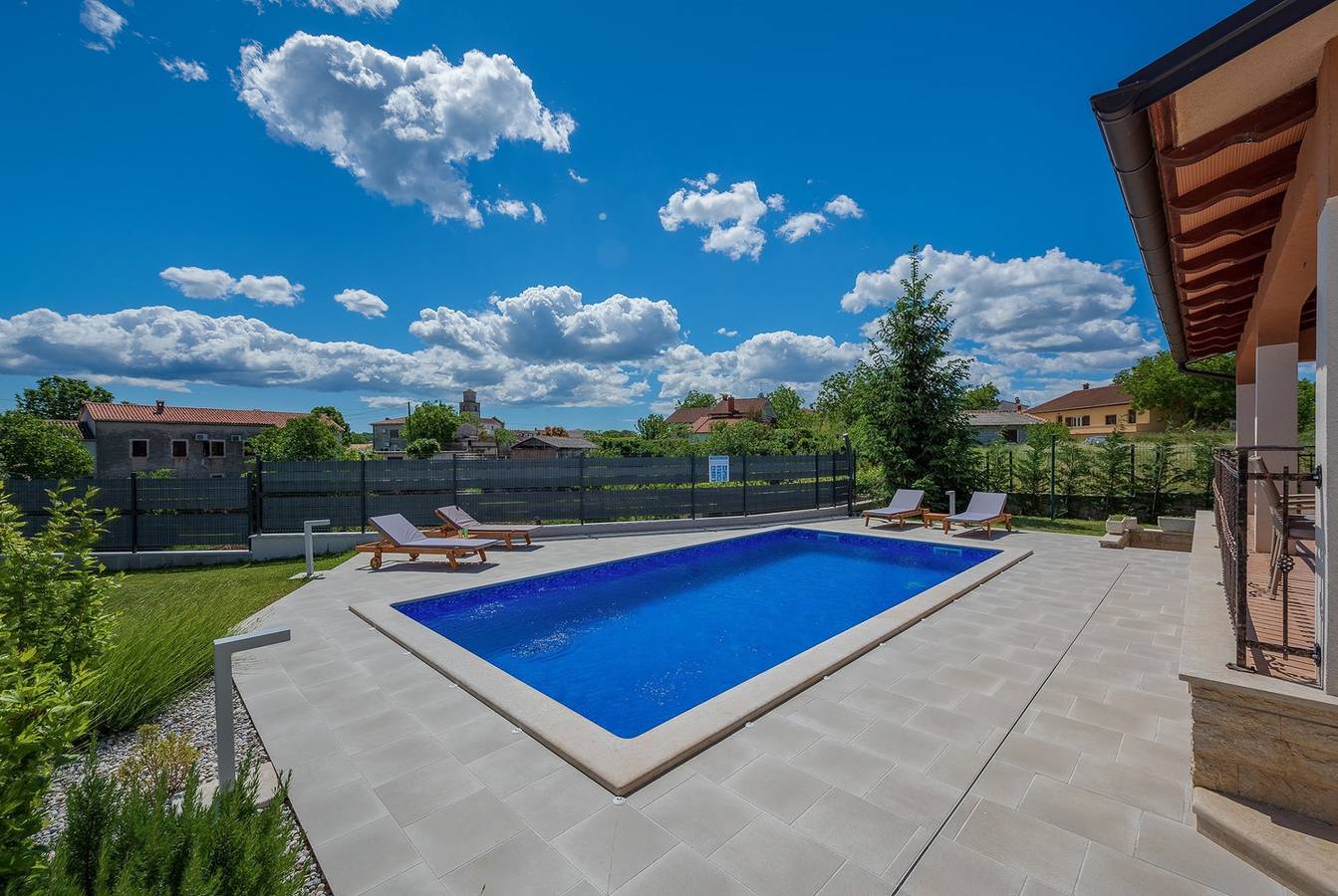 Villa Luna - Pool and Wellness in Tinjan, Istrie centrale