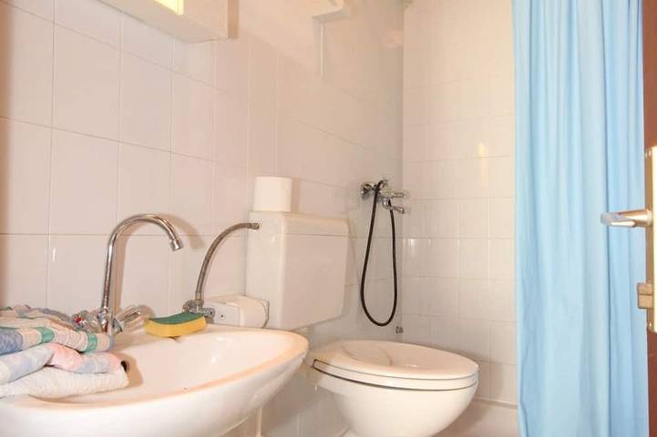 Ganze Wohnung, 1-Zimmer-Ferienwohnung am Strand Rukavac, Vis in Rukavac, Split-Dalmatien