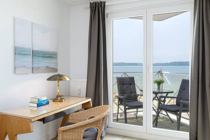 Ganze Ferienwohnung, Strandhotel Laboe Nr. 35 in Kieler Förde, Laboe