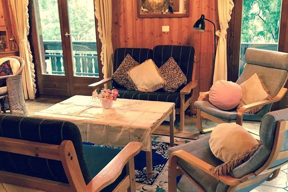 Comfortabel Zwitsers chalet in landelijke omgeving met prachtig uitzicht in Orsières, Walliser Alpen