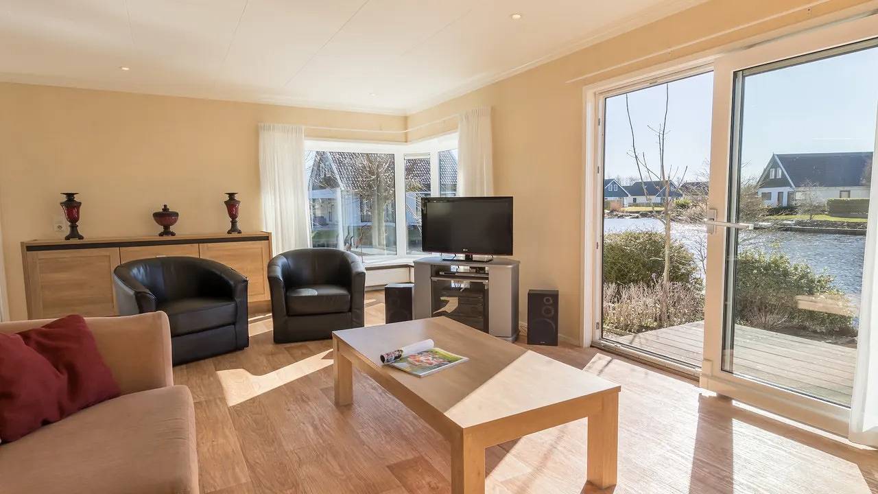 Villa voor 7 personen met zwembad in Drenthe