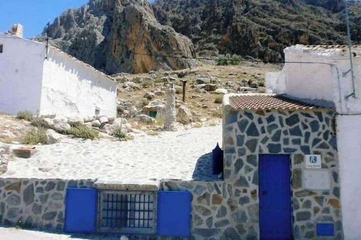 Apartamento para 2 personas, con terraza y piscina en Bedmar y Garcíez