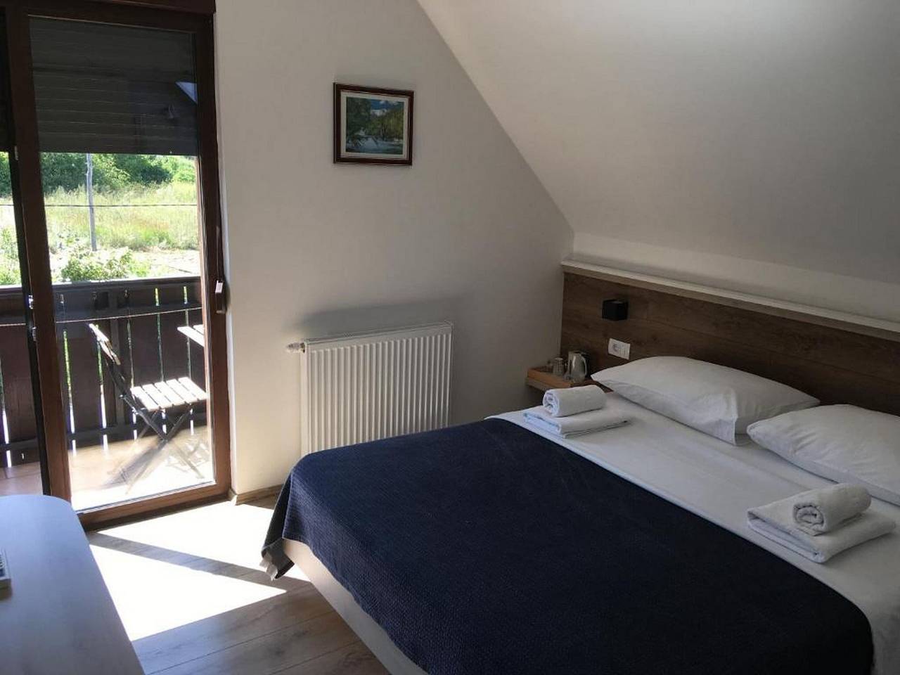 Ganze Wohnung, Guesthouse Family Bosnic - Duplex Family Room with Balcony - Gallery - 1 in Smoljanac, Plitvicer Seen