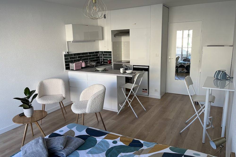 Appartement entier, Joli studio cosy Palais des Congrès, gare Sud in Nantes, Région de Nantes