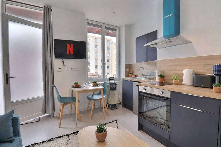 Gîte pour 2 personnes, adapté aux familles à Villeurbanne - 3