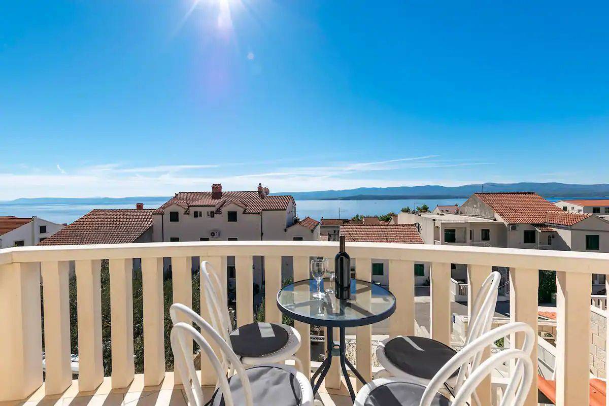 Ganze Wohnung, Apartments Jerka in Bol, Brac