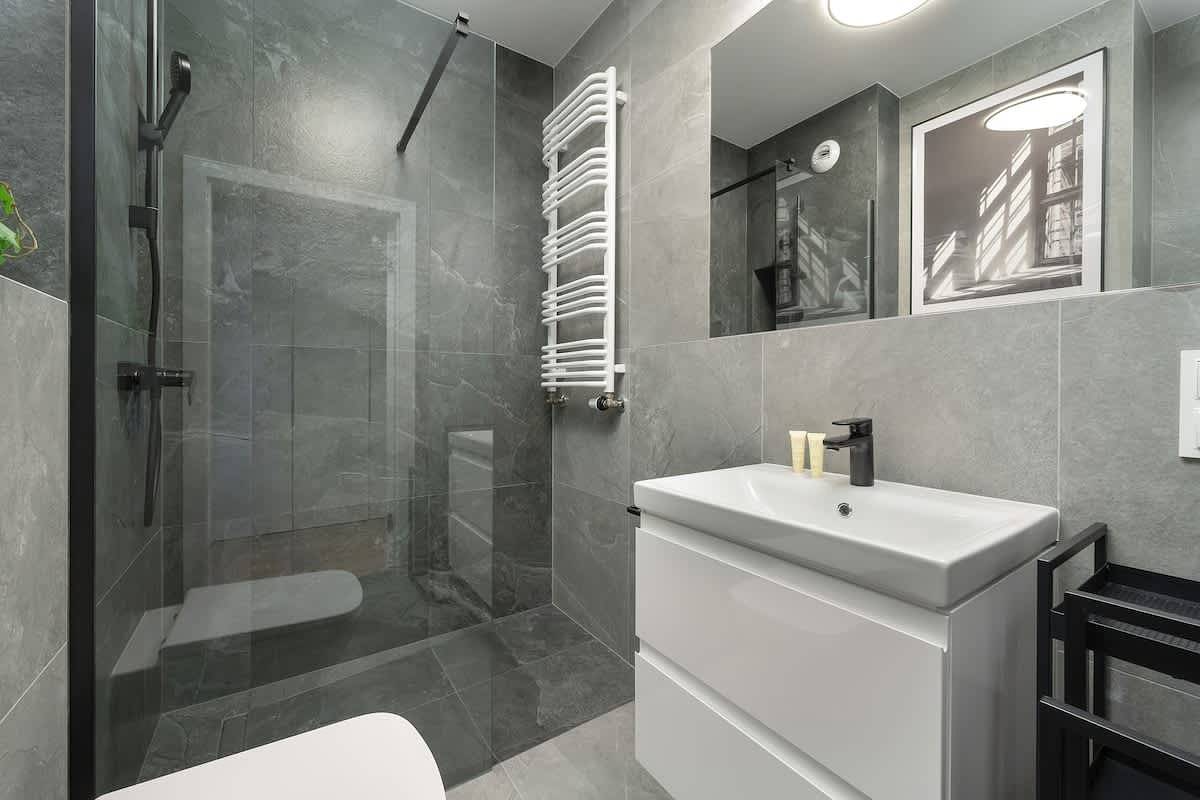 Estudio entero, Chociebuska 11 | Luxurious Studio | Parking in Breslavia, Lower Silesia