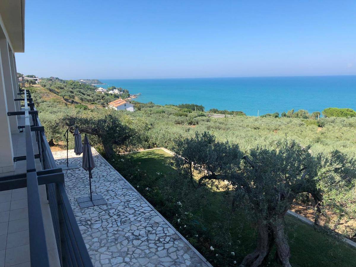 Large Double Room in Provincia di Chieti