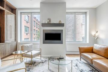 Vacation Rental for 9 Guests in Manhattan, New York City, Picture 3