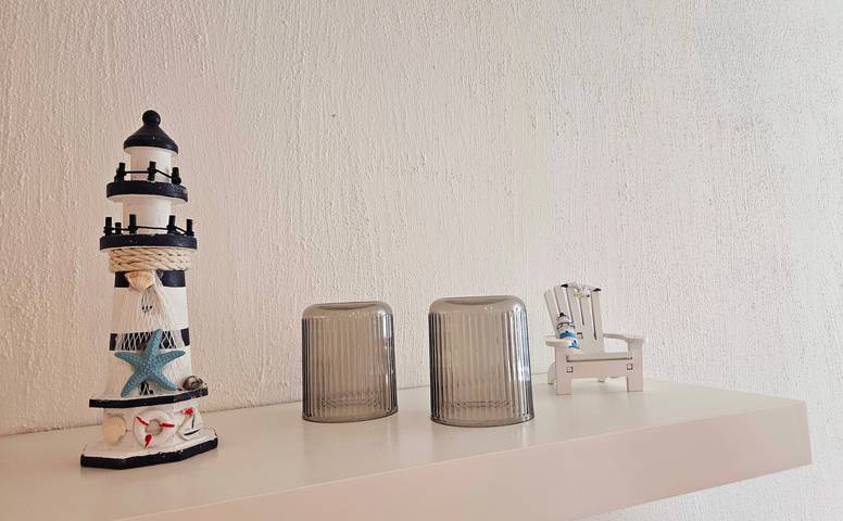 Appartement entier, Appartement « Hus Matje - Uttiet » avec vue mer, terrasse privée et Wi-Fi in Langeneß, Halligen
