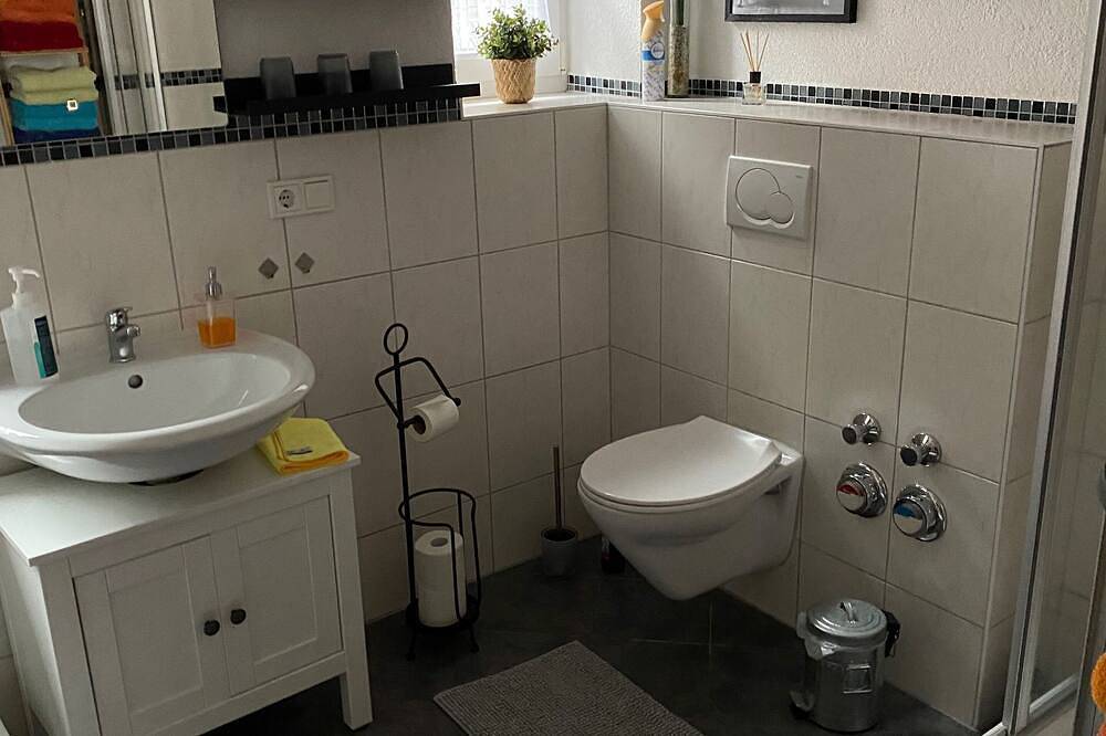 Ganze Wohnung, Ferienwohnung - Ferienwohnung Im alten Pfarrhaus in Bad Zwesten, Schwalm-Eder-Kreis