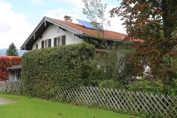 Ferienhaus für 8 Personen, mit Ausblick und Garten