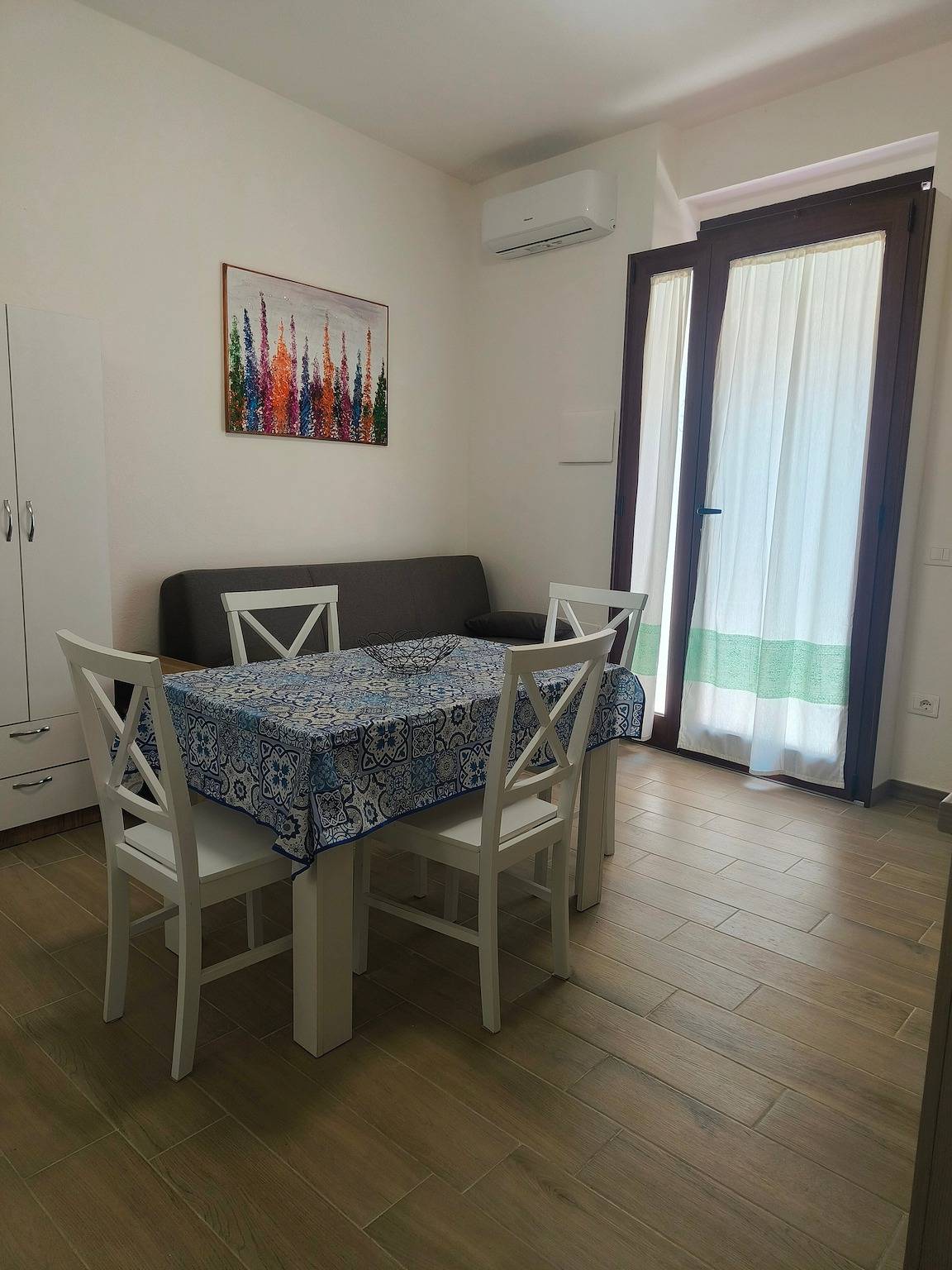 Appartamento intero, Appartamento 'Casa Leone' con aria condizionata in Teulada, Cagliari e Dintorni