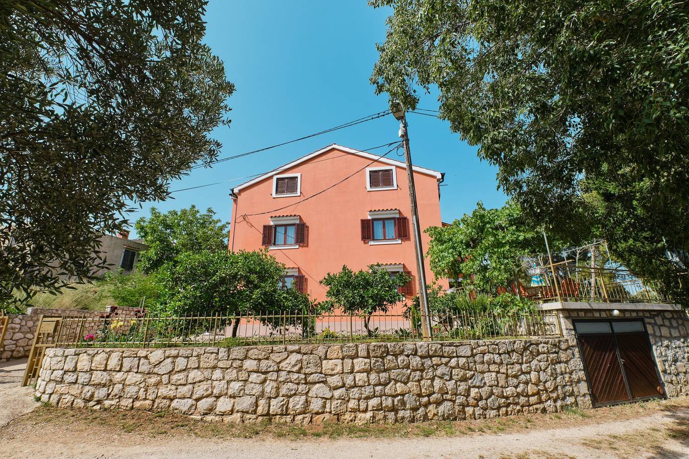 Ganze Wohnung, Apartman s terasom in Cunski, Kvarner Inseln