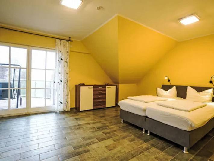 Ferienhaus für 11 Personen, mit Sauna und Garten sowie Seeblick in Dobin am See - 4