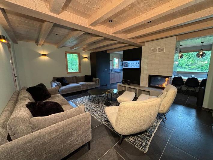Chalet pour 14 personnes, avec Terrasse ainsi que Sauna et Vue