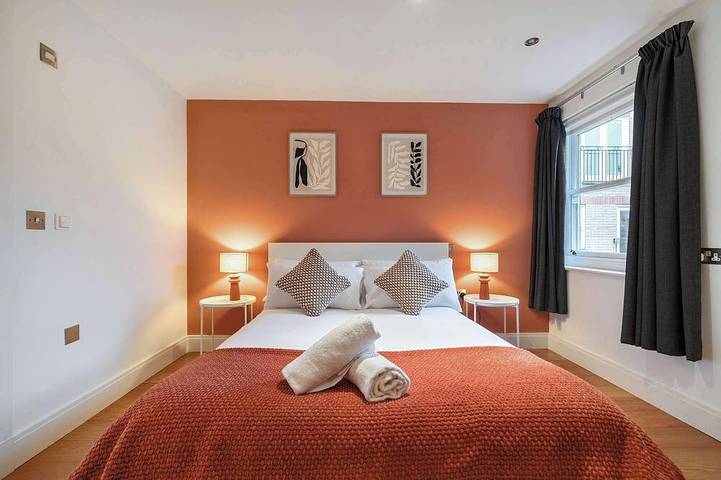 Appartement entier, 1 Bed/1 Bath + Free Parking | Central Windsor in Windsor, Berkshire