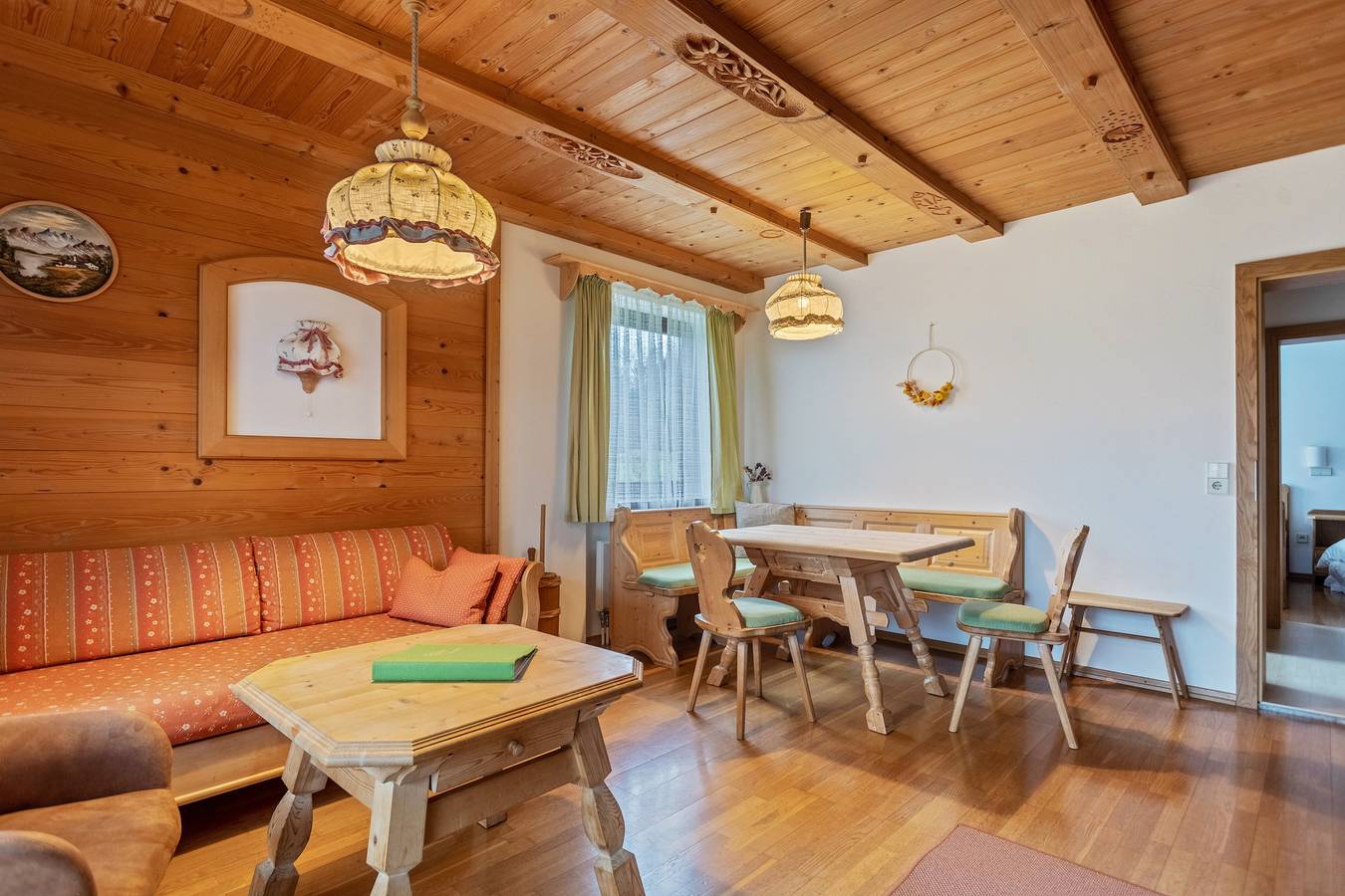 Ganze Wohnung, Ferienwohnung "Apartment - Erdgeschoss" mit Bergblick, Privater Terrasse und Wlan in Schönau am Königssee, Berchtesgadener Alpen