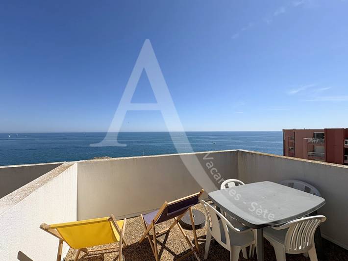 Gîte pour 4 personnes, avec terrasse dans Plage Lazaret - 2