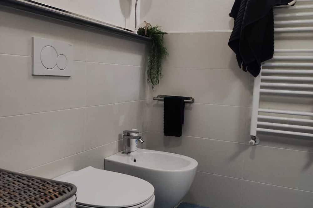 Ganze Wohnung, Jujube House. Cozy accommodation in the Ligurian hills in Vernazza, Vernazza Gemeinde