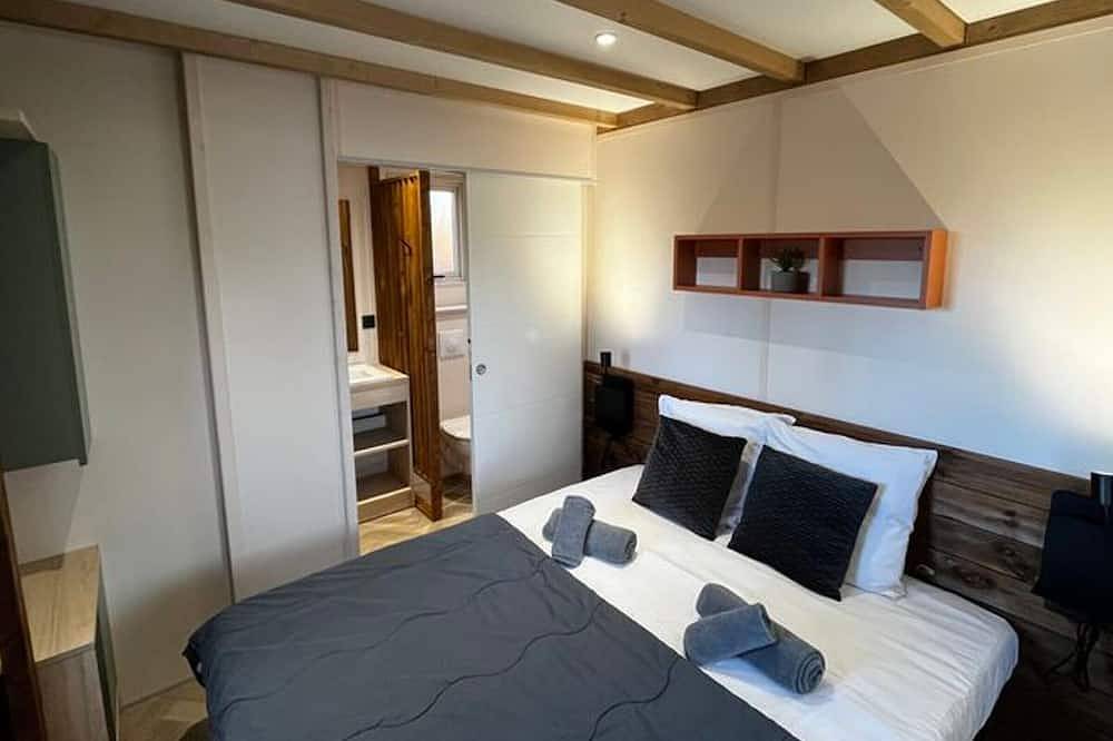 Spacieux Chalet 3 Chambres avec Terrasse in Coulon, Région de Niort