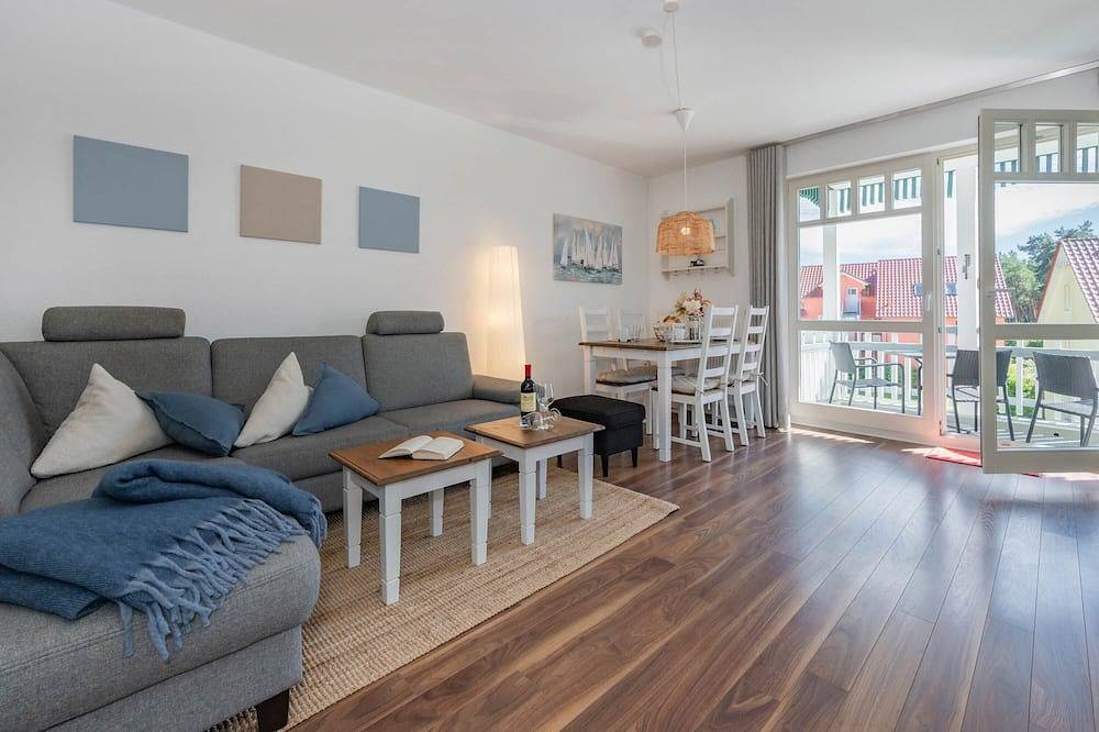 Appartement entier, Cozy vacation rental with a balcony near the beach and forest in Koserow, Bernsteinbäder