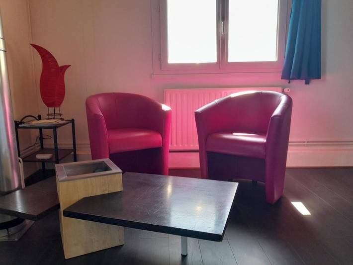 Gîte pour 3 personnes, avec jardin à Chenereilles - 2