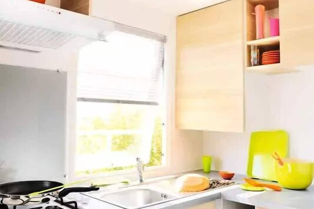 Cottage jardin aromatique - 2 chambres 4 personnes in Brignogan-Plages, Région de Brest