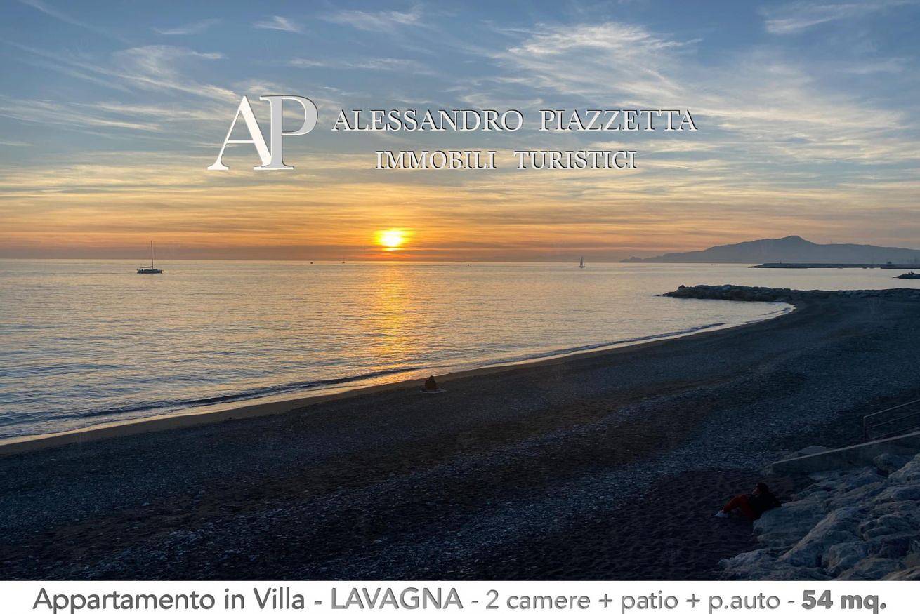 Apartamento entero, Casa Sherlock - Apartamento con plaza de aparcamiento sólo si está disponible y pequeña zona exterior con vistas a un agradable espacio verde de otra propiedad. in Lavagna, Lavagna Municipio