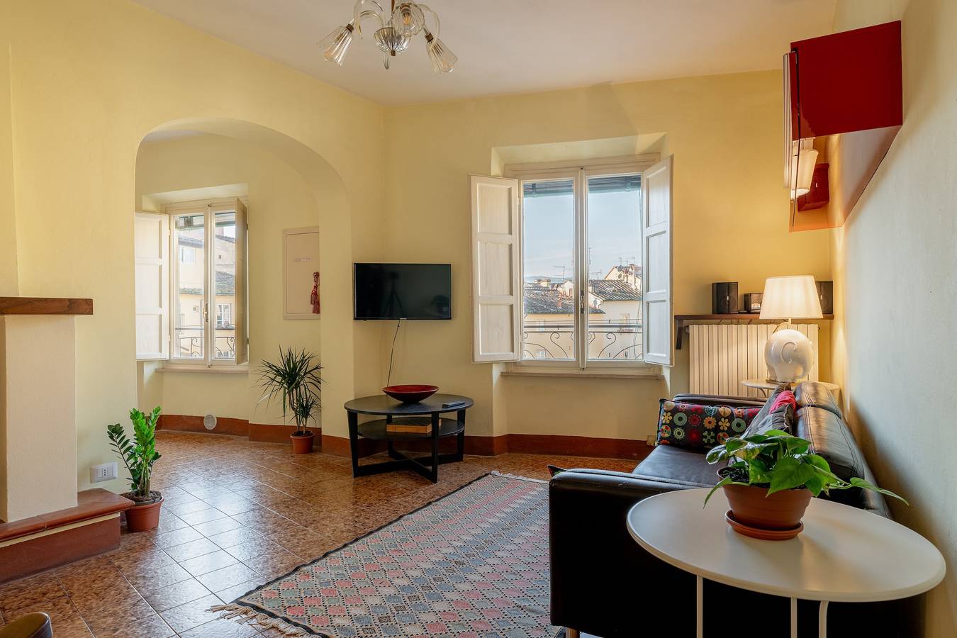 Ferienwohnung "Le tre finestre sull'Anfiteatro - Lucca" mit Wlan & Klimaanlage in Lucca, Lucca Provinz