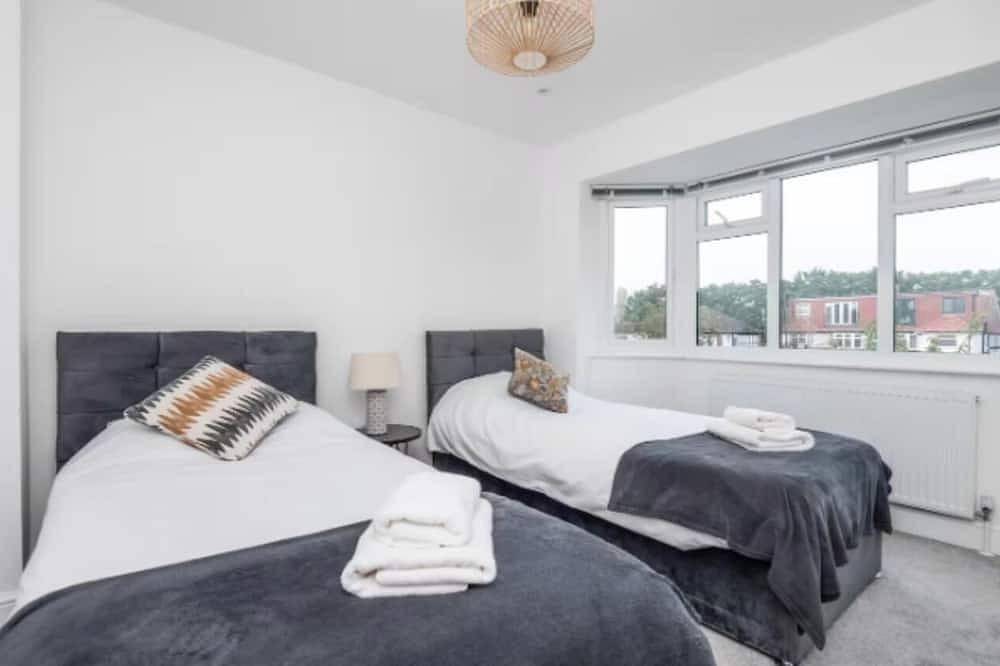 Ganze Wohnung, Spacious and Stylish Holiday Home in Greater London in Merton, London