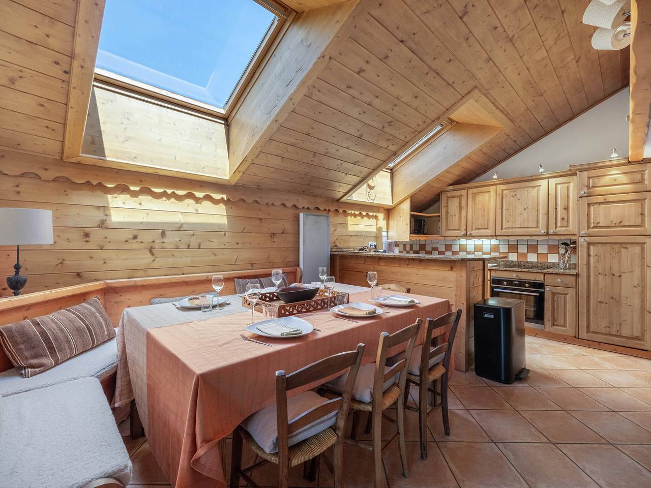 Appartement entier, Duplex pour 8 pers avec sauna et parking à Méribel in Meribel Village, Courchevel