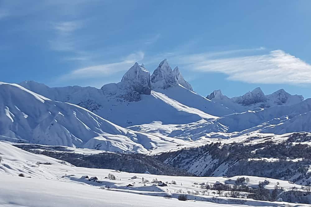 Apartamento entero, Studio 4 people - Bright - Beautiful view of the Aiguilles d'Arves mountains in Col du Mollard, Albiez-Montrond