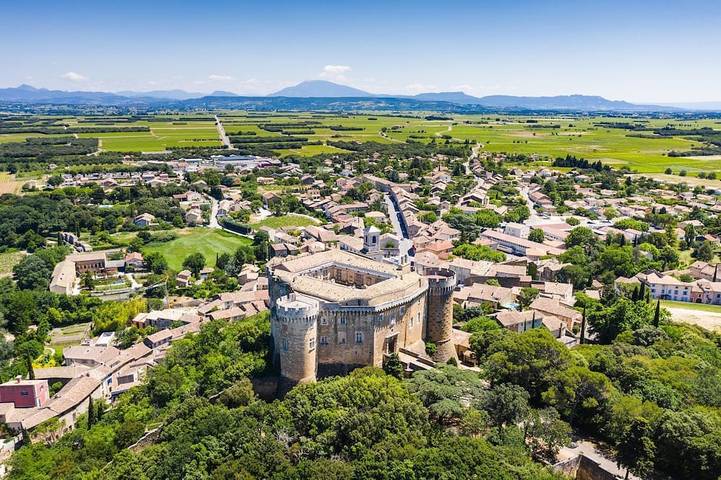 Maison de vacances pour 10 personnes, avec Terrasse et Jardin à Suze-la-Rousse
