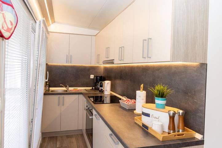 Camping pour 5 personnes, avec vue et jardin à Tisno - 2