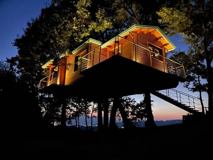 Resort per 4 persone, con Terrazza e Giardino nonché Piscina e Panorama in Campania