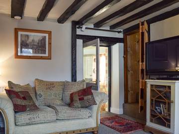 Log Cabin for 3 People in Northamptonshire, Midlands, Photo 2